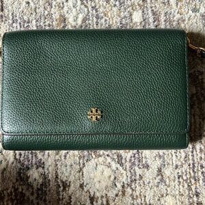 Tory Burch Blake Slim Wallet cross body jitney green excellent